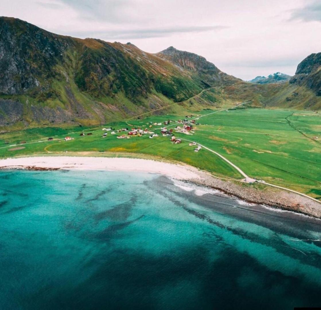 Waterfront Apartment With Panoramic Sea View Henningsvær Dış mekan fotoğraf