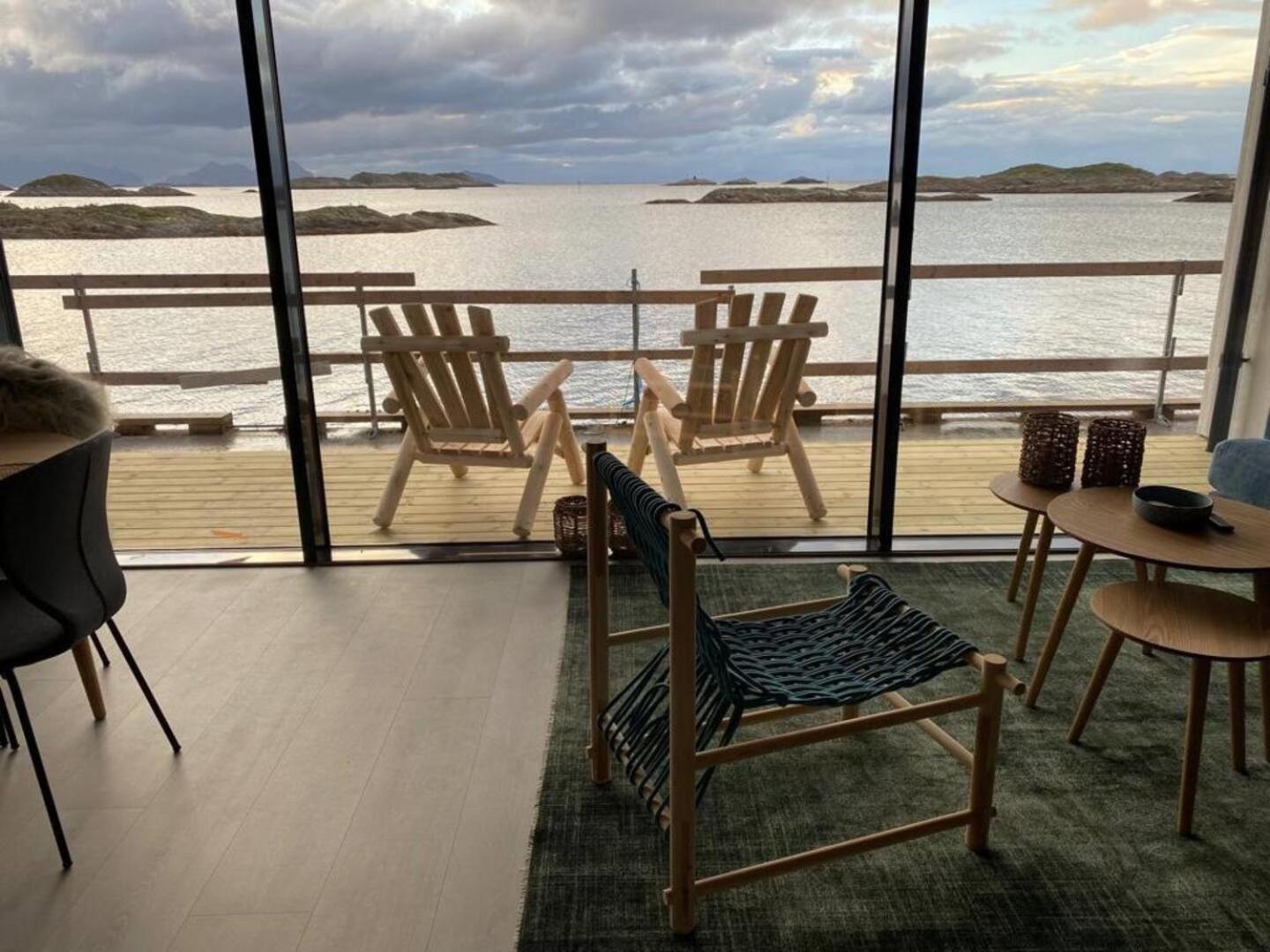 Waterfront Apartment With Panoramic Sea View Henningsvær Dış mekan fotoğraf