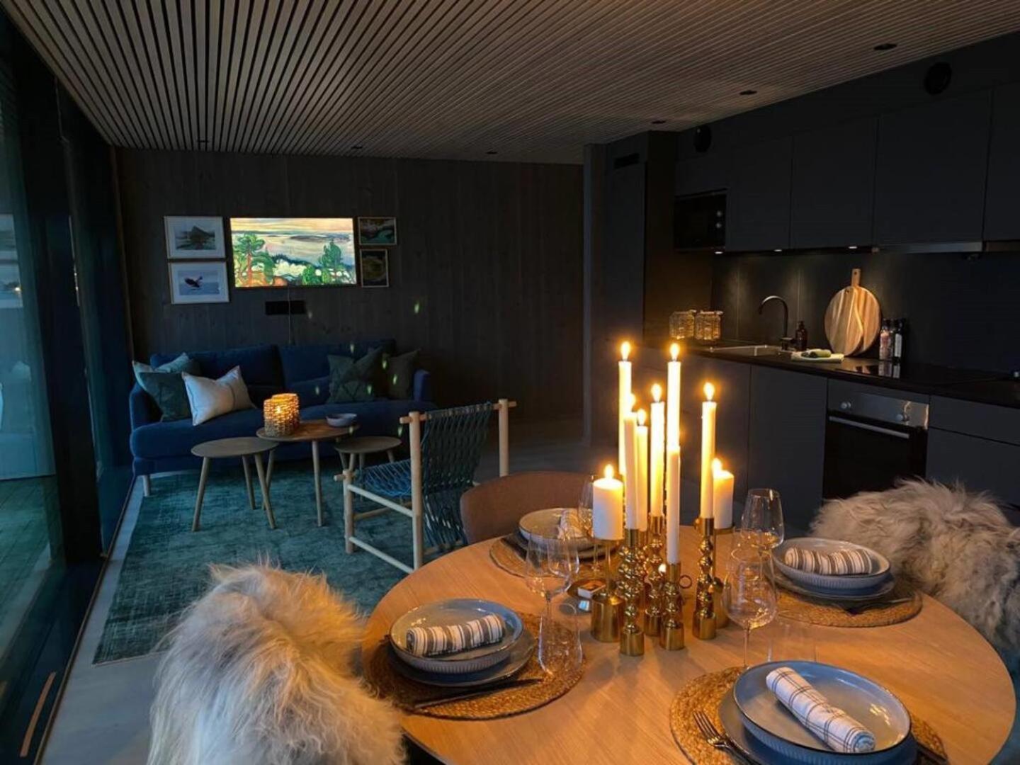 Waterfront Apartment With Panoramic Sea View Henningsvær Dış mekan fotoğraf