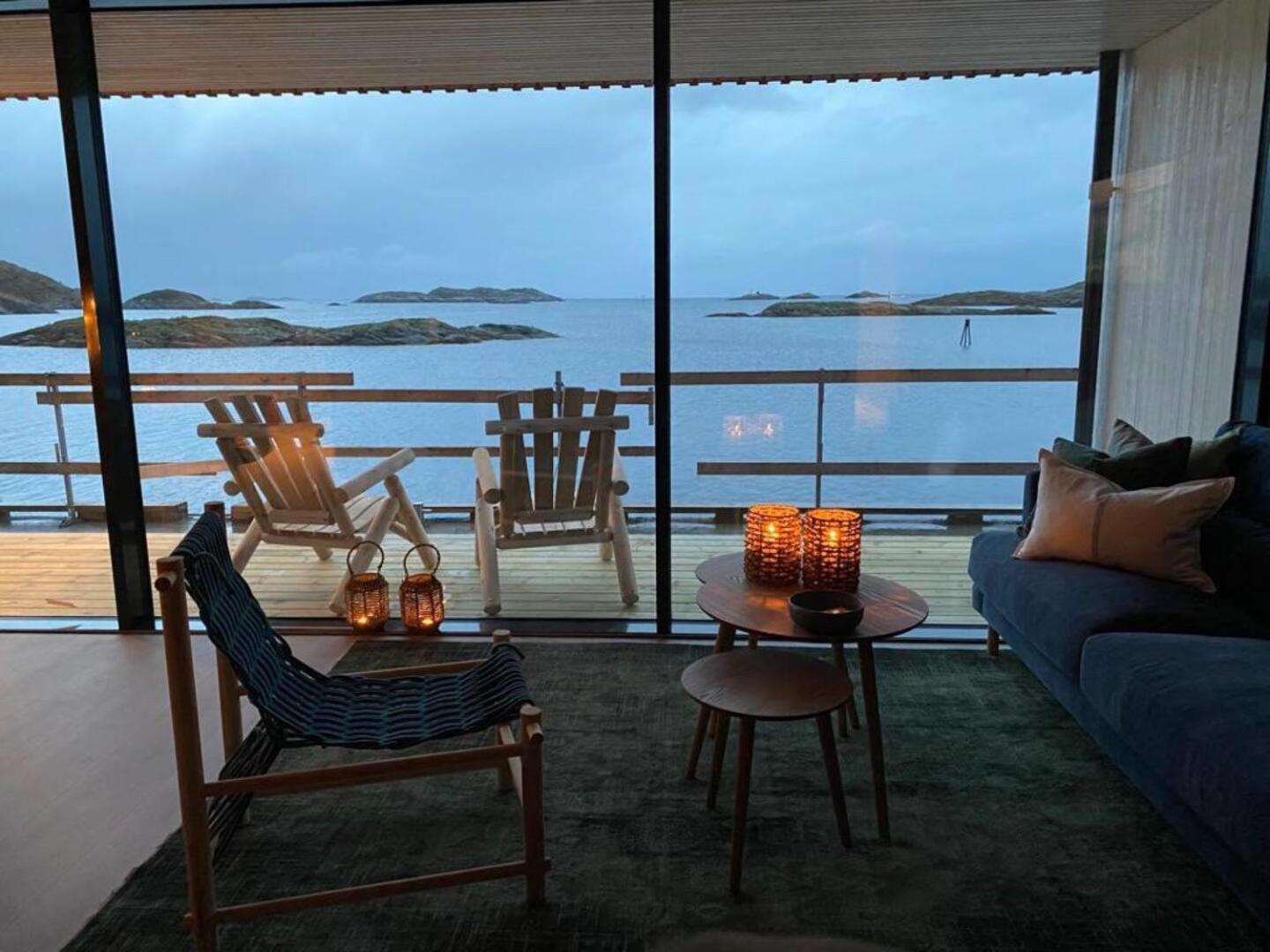 Waterfront Apartment With Panoramic Sea View Henningsvær Dış mekan fotoğraf