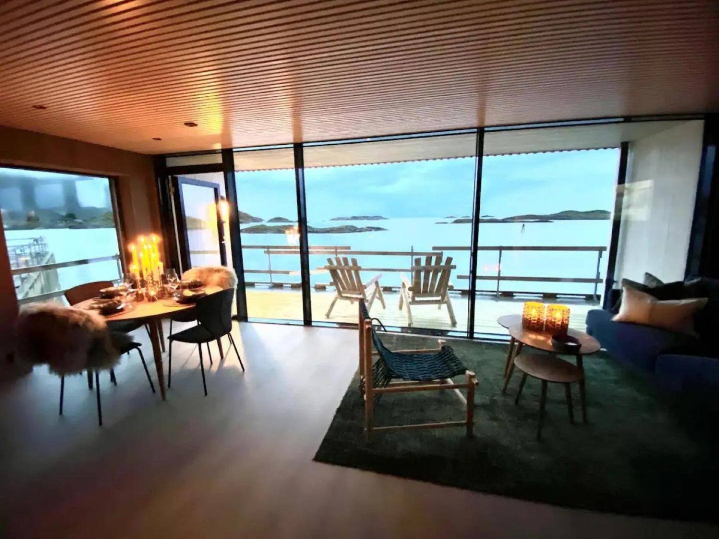 Waterfront Apartment With Panoramic Sea View Henningsvær Dış mekan fotoğraf